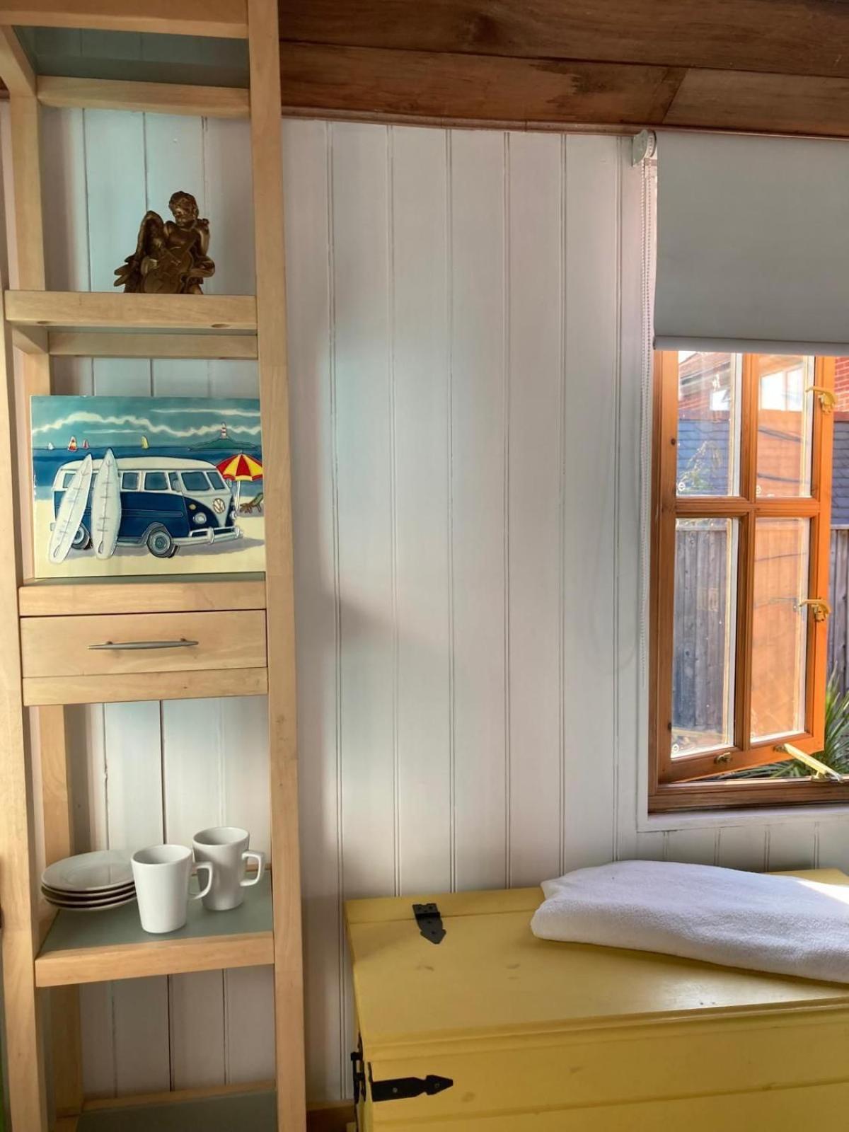 The Sashes - Stylish Apartment - Free Parking - Ultrafast Wifi - Smart Tv - Netflix - Sleeps Up To 6! Close To Poole Town Center & Sandbanks & Bournemouth Экстерьер фото
